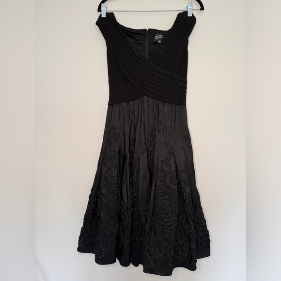 Adrianna Papell Black Taffeta Formal Cocktail Dress - Picture 3 of 6
